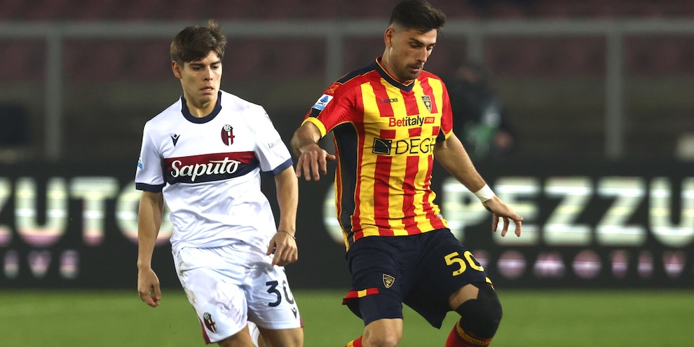 Lecce-Bologna finisce senza reti: gol annullato a Dallinga nel finale