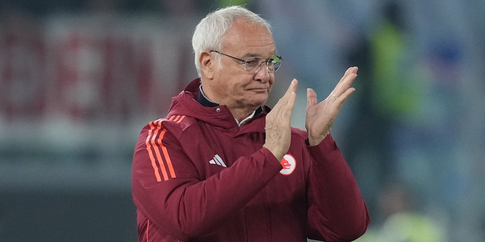Soddisfazione Ranieri: "I ragazzi stanno riconquistando i tifosi" e su Fabregas... Soddisfazione Ranieri: "I ragazzi stanno riconquistando i tifosi" e su Fabregas...
