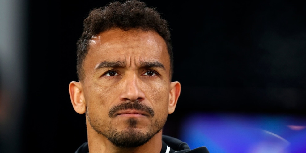 Danilo, la Juve lo tratta così: sgarbo e rescissione. Conte e Napoli alla finestra