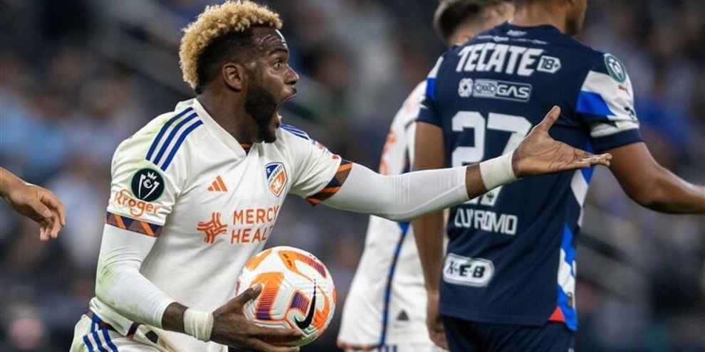 Boupendza precipita dall'undicesimo piano e muore. L'ex Juve: "Rabbia immensa"