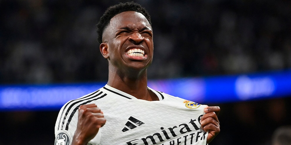 Vinicius, niente Arabia e Psg: vuole il rinnovo con il Real Madrid
