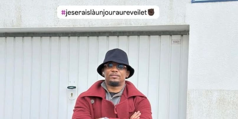 Eto'o, il post fa paura alla rivale: "Un mattino al tuo risveglio sarò qui". E lei: "Mi vuole morta" Eto'o, il post fa paura alla rivale: "Un mattino al tuo risveglio sarò qui". E lei: "Mi vuole morta"