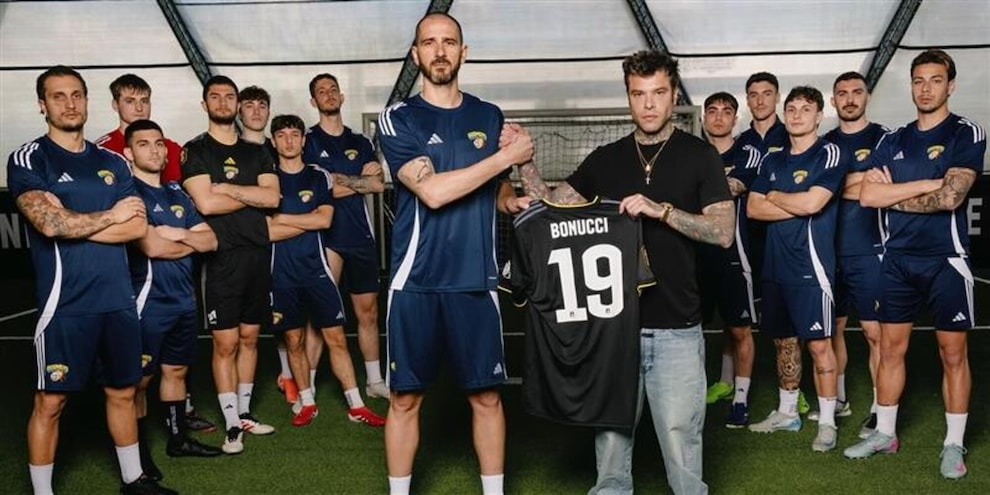 Bonucci torna in campo... con Fedez: l'ex Juve nella Kings League