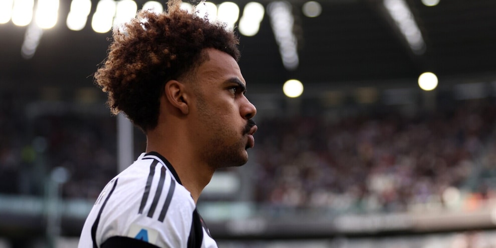 Veiga lo paga… Huijsen: Juve e Chelsea a colloquio, proposto un attaccante
