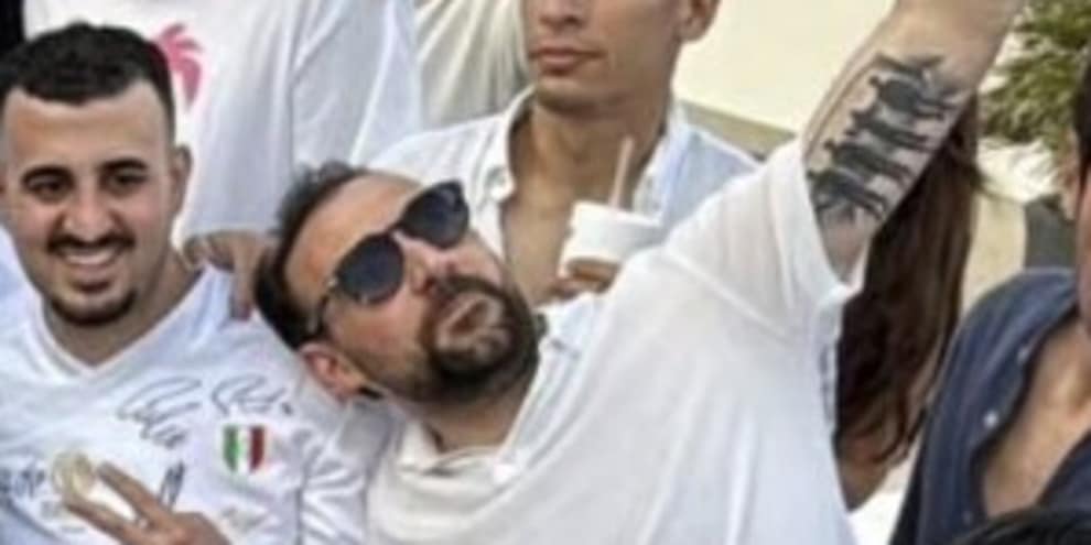 Manna, la Juve addosso… nella festa Napoli: vi dice niente quel tatuaggio?
