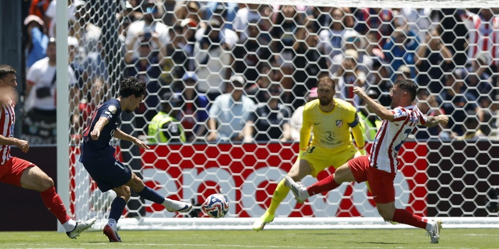Psg show: dopo il trionfo Champions con l'Inter arriva il poker all'Atletico al Mondiale per Club!
Psg show: dopo il trionfo Champions con l'Inter arriva il poker all'Atletico al Mondiale per Club!