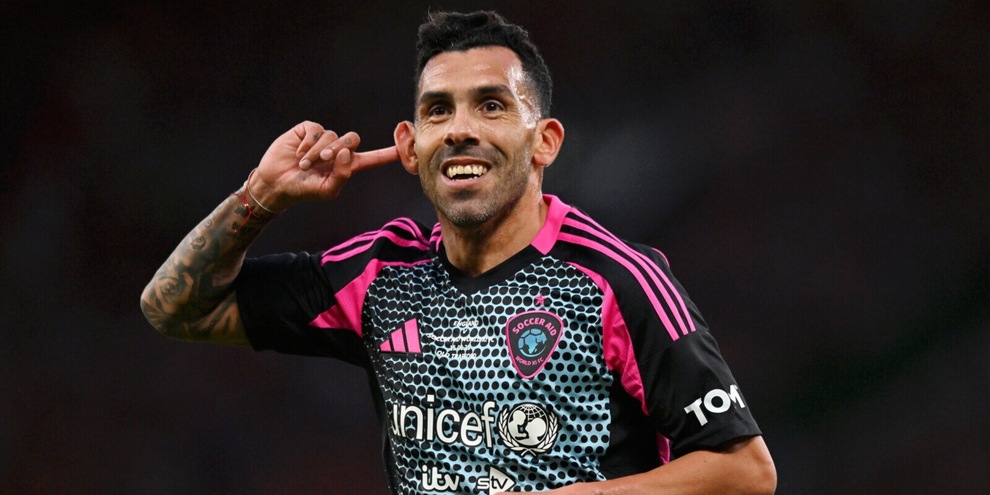 Tevez fischiato al match di beneficenza, risposta show: poker per la rimonta! Tevez fischiato al match di beneficenza, risposta show: poker per la rimonta!