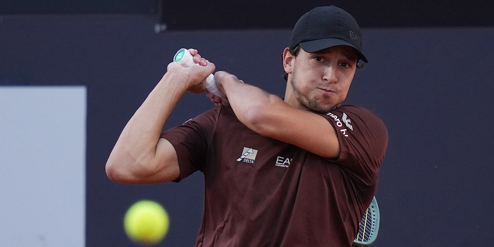 Darderi, debutto amaro ad Halle contro Tsitsipas: ko in tre set