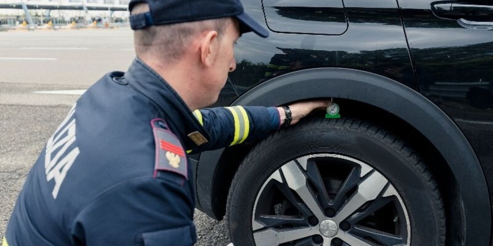 Auto vecchie e gomme sempre usurate: un problema irrisolto Auto vecchie e gomme sempre usurate: un problema irrisolto