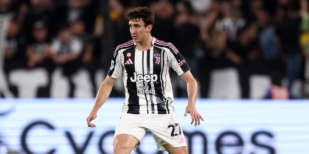 Milan, l'erede di Theo arriva dalla Juventus? I bookie ci credono. E Nicolas Jackson...