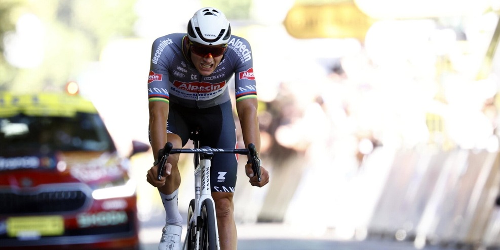 Van der Poel ha la polmonite: annunciato il ritiro dal Tour de France
