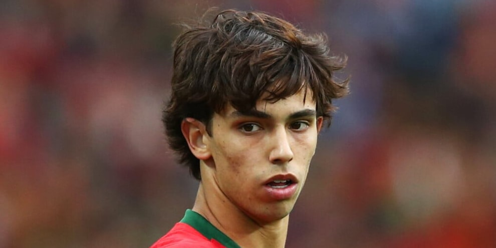 La lunga mano di Mendes ormai comanda anche in Arabia: 50 milioni per Joao Felix...
