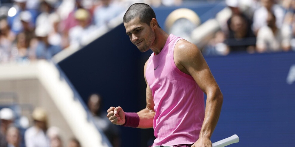 Alcaraz domina Darderi agli US Open: "Ho cercato di non sprecare energie. Come sta il ginocchio"
