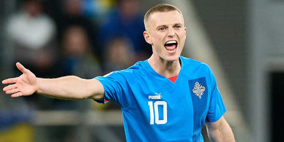 Gudmundsson fa preoccupare la Fiorentina: infortunio con l'Islanda, "da valutare"
