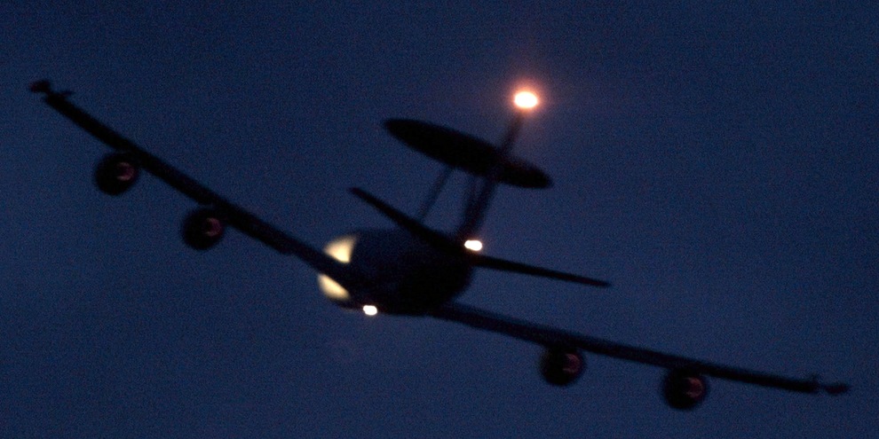 Media, jet italiani da ricognizione stanotte in azione
Media, jet italiani da ricognizione stanotte in azione