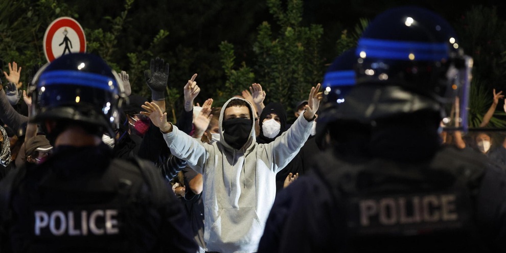 Primi 'blocchi' in Francia, 75 arresti a Parigi
Primi 'blocchi' in Francia, 75 arresti a Parigi