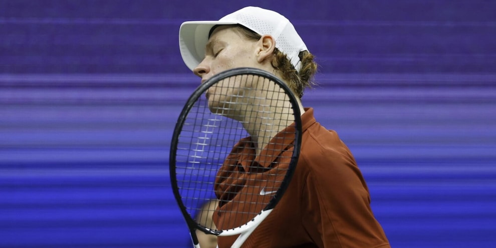 Sinner, numeri impietosi al servizio: è soltanto 54° in classifica
