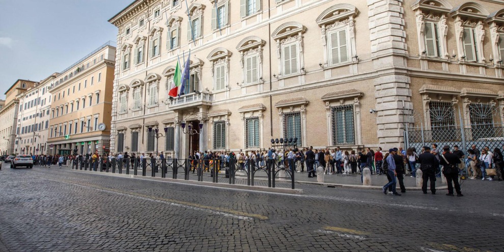 
            
            Opposizione ritira emendamenti a ddl rottamazione in Senato
          