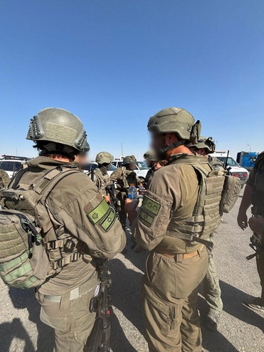 
            
            Raid israeliani in Libano, 'colpito sito Hezbollah'
          