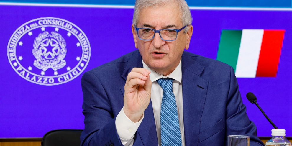 
            
            Foti, revisione Pnrr da 14 miliardi, eliminare ostacoli
          