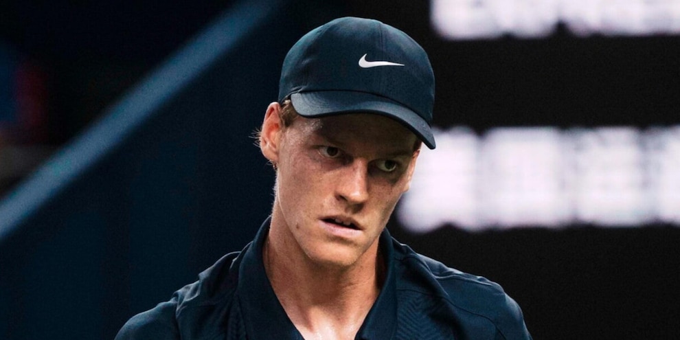 Sinner, non ci crede più nessuno: "Ormai si mettono tutti a ridere"
