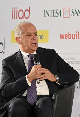 
            
            Esplosione nel Veronese, Piantedosi 'bilancio terribile'
          