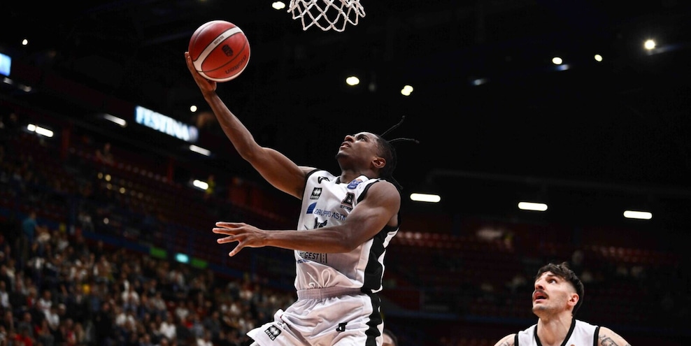   Tortona da tris. Carica Manjon, scoglio Trento