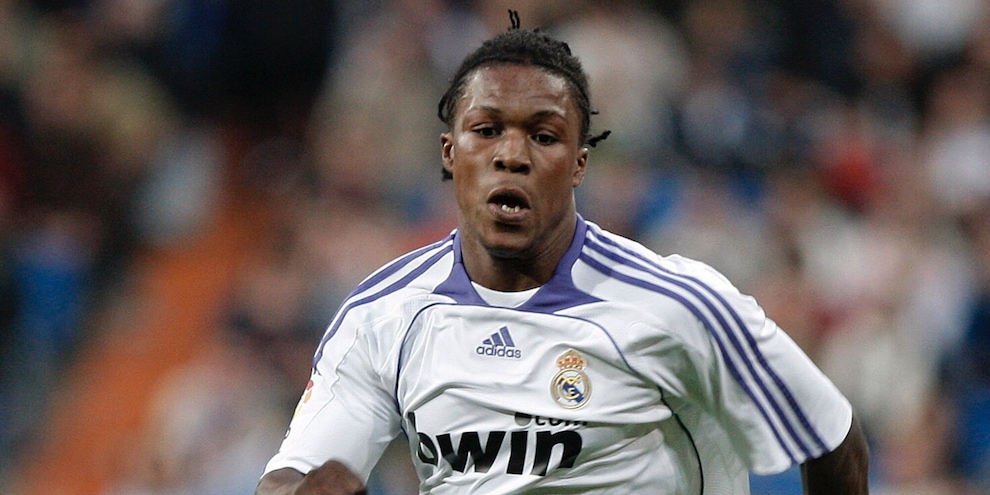 Drenthe colpito da un inctus: il comunicato e le condizioni di salute dell'ex Real Madrid