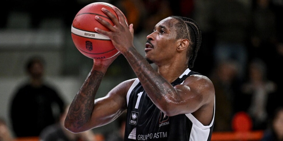 Tortona, è gran festa! Per Trapani primo stop