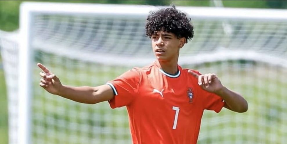 Cristiano Ronaldo jr sempre più sulle orme di papà: primo gol con il Portogallo U16!
