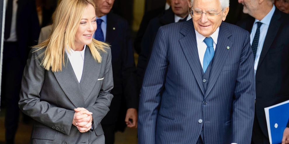 
            
            Meloni al Quirinale, incontro con Mattarella
          