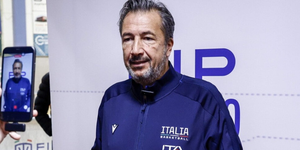 Italbasket, i primi convocati dell’era Banchi: Polonara capitano, ci sono Della Valle e Suigo
