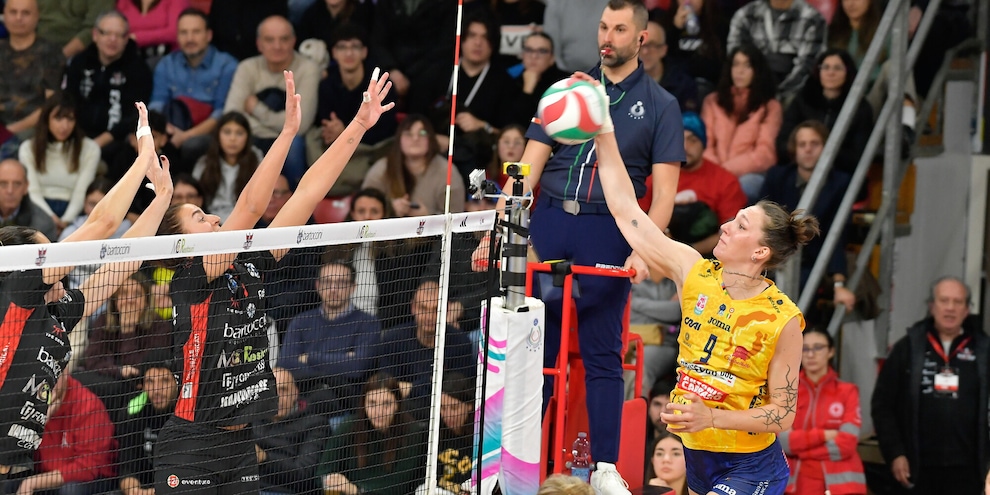 Conegliano chiude l'andata vincendo a Perugia