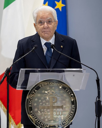 
            
            Mattarella ha telefonato al presidente comunità ebraica
          