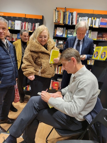 
            
            Campedelli rompe il silenzio 'Chievo, delitto perfetto'
          