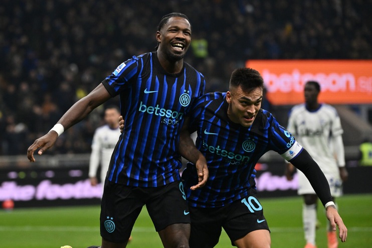 La ThuLa colpisce ancora, poi il solito Calha e...Como travolto, Inter straripante
