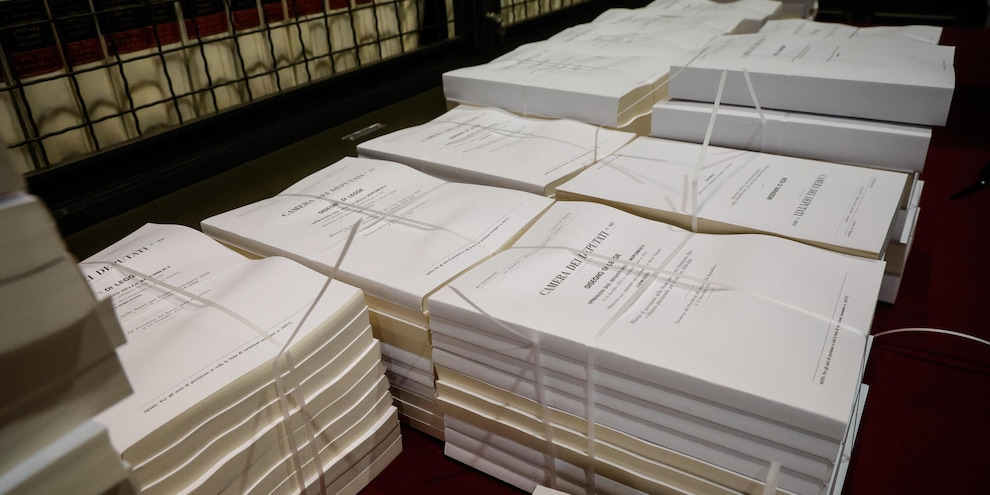 Stallo sulla manovra, commissione rinviata
Stallo sulla manovra, commissione rinviata