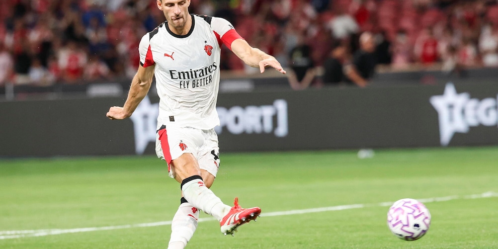 Milan: trauma al ginocchio per Gabbia, escluse lesioni
Milan: trauma al ginocchio per Gabbia, escluse lesioni