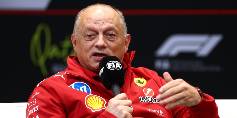 Ferrari, Vasseur: "Dobbiamo migliorare molto e non pensare agli altri". Su Hamilton e Leclerc...