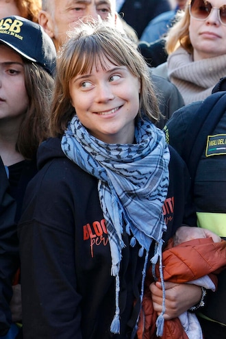 
            
            Greta Thunberg arrestata a Londra durante raduno pro-pal
          