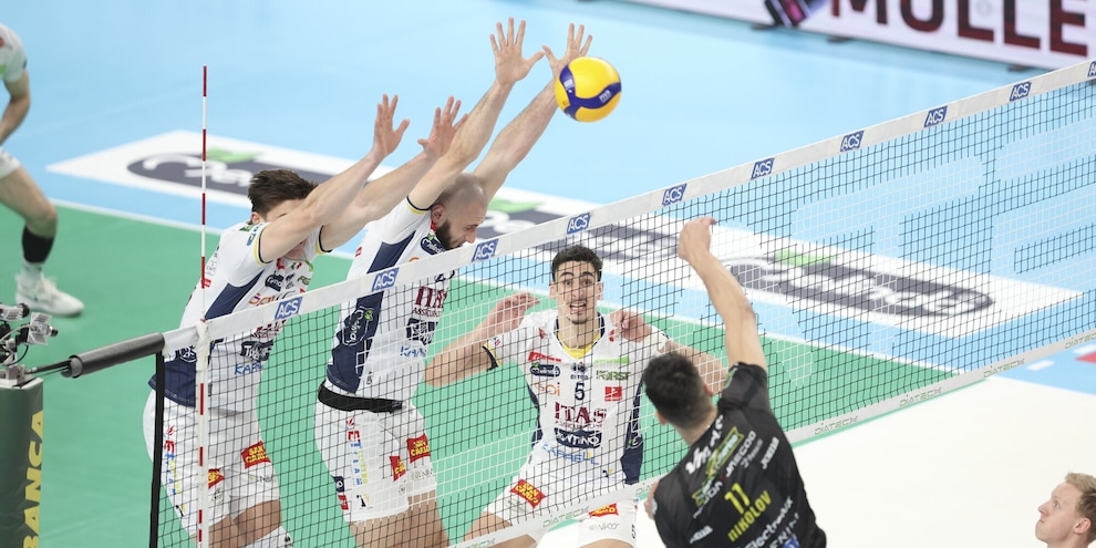 Trento vince il 'classico' con Civitanova Trento vince il 'classico' con Civitanova