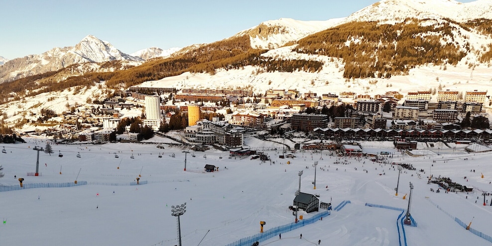 Sestriere al centro dello Sci Internazionale
