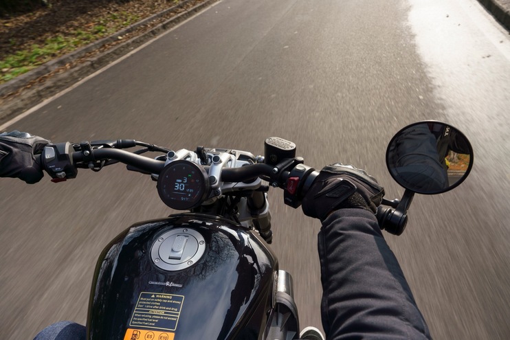 Benelli Leoncino Bobber 400 - Le foto della prova