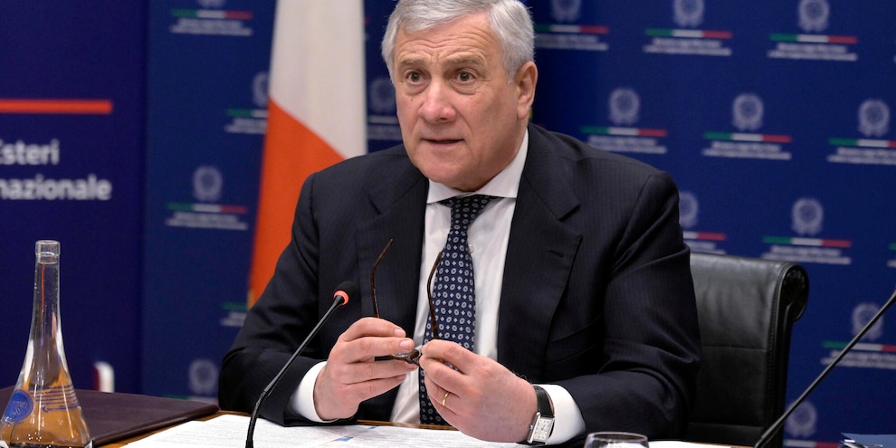 
            
            Tajani, libero in Venezuela Luigi Gasperin
          