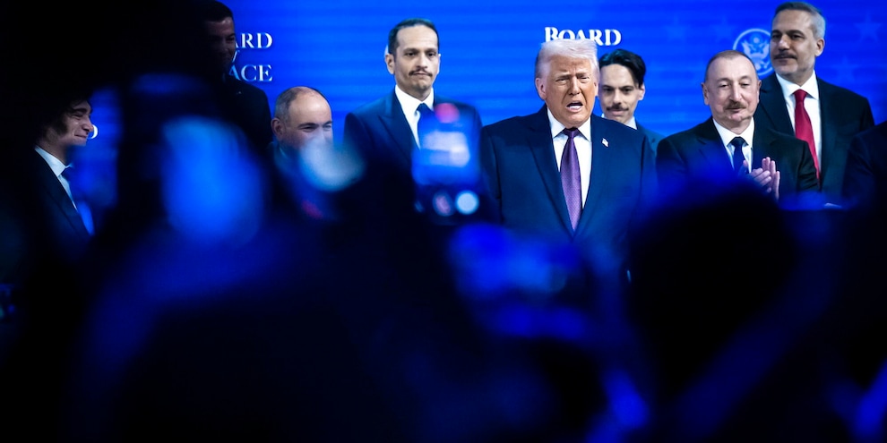 
            
            Trump a Nyp, 'avremo sovranità sulle basi in Groenlandia'
          