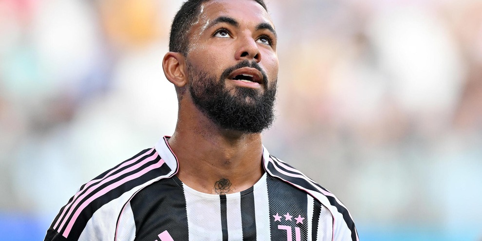 Juventus: nuovo prestito per Douglas Luiz, torna all'Aston Villa
Juventus: nuovo prestito per Douglas Luiz, torna all'Aston Villa