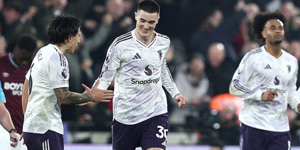 Sesko gol al 96' e lo United acciuffa il West Ham. Chelsea solo pari col Leeds, Tottenham ko