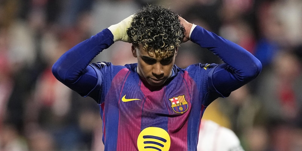 Barcellona ribaltato dal Girona nel finale: Yamal sbaglia un rigore, il Real resta primo