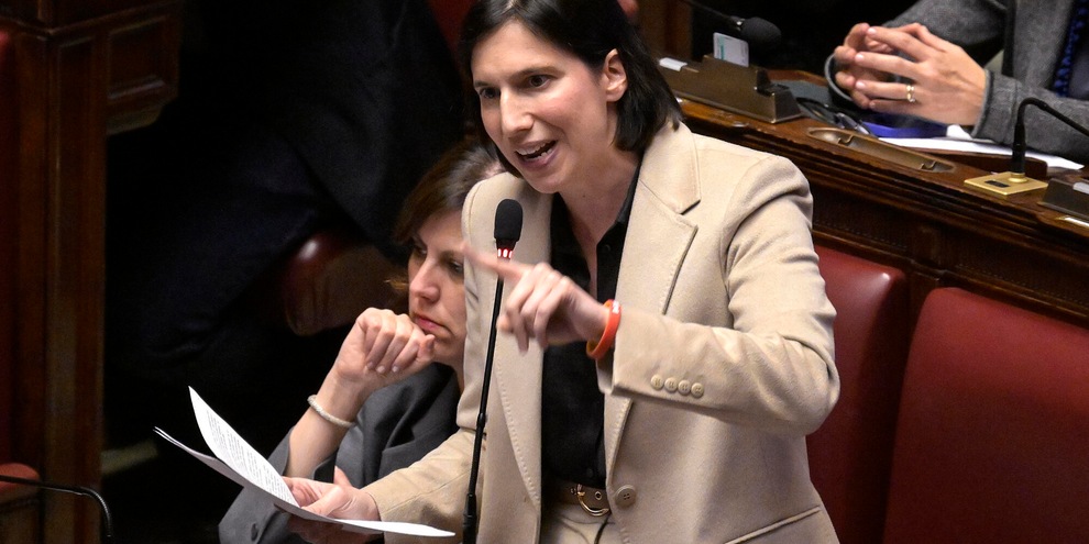 Schlein, gravi insulti Musk a Sanchez
Schlein, gravi insulti Musk a Sanchez