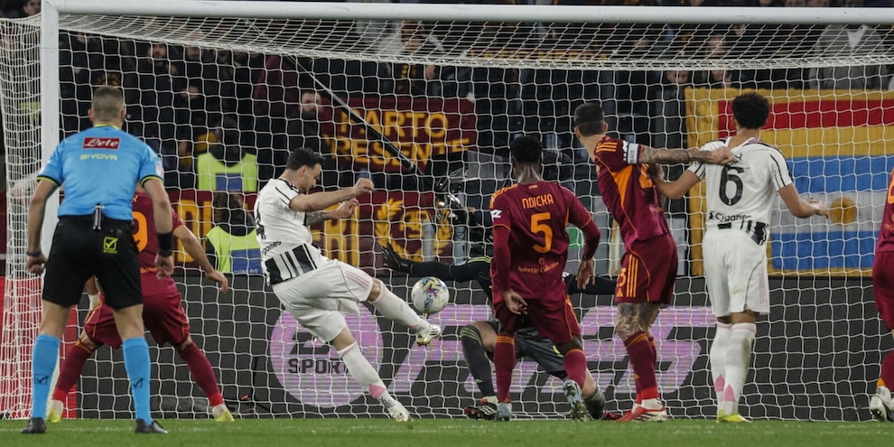 Il genio di Spalletti, Gatti centravanti e la Juve resta viva a Roma: 3-3 pazzesco all'ultimo respiro!